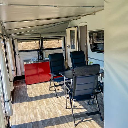 George Glamper Ahoi Сasa de vacaciones Belau