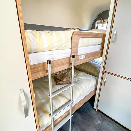 George Glamper Ahoi Holiday home Belau